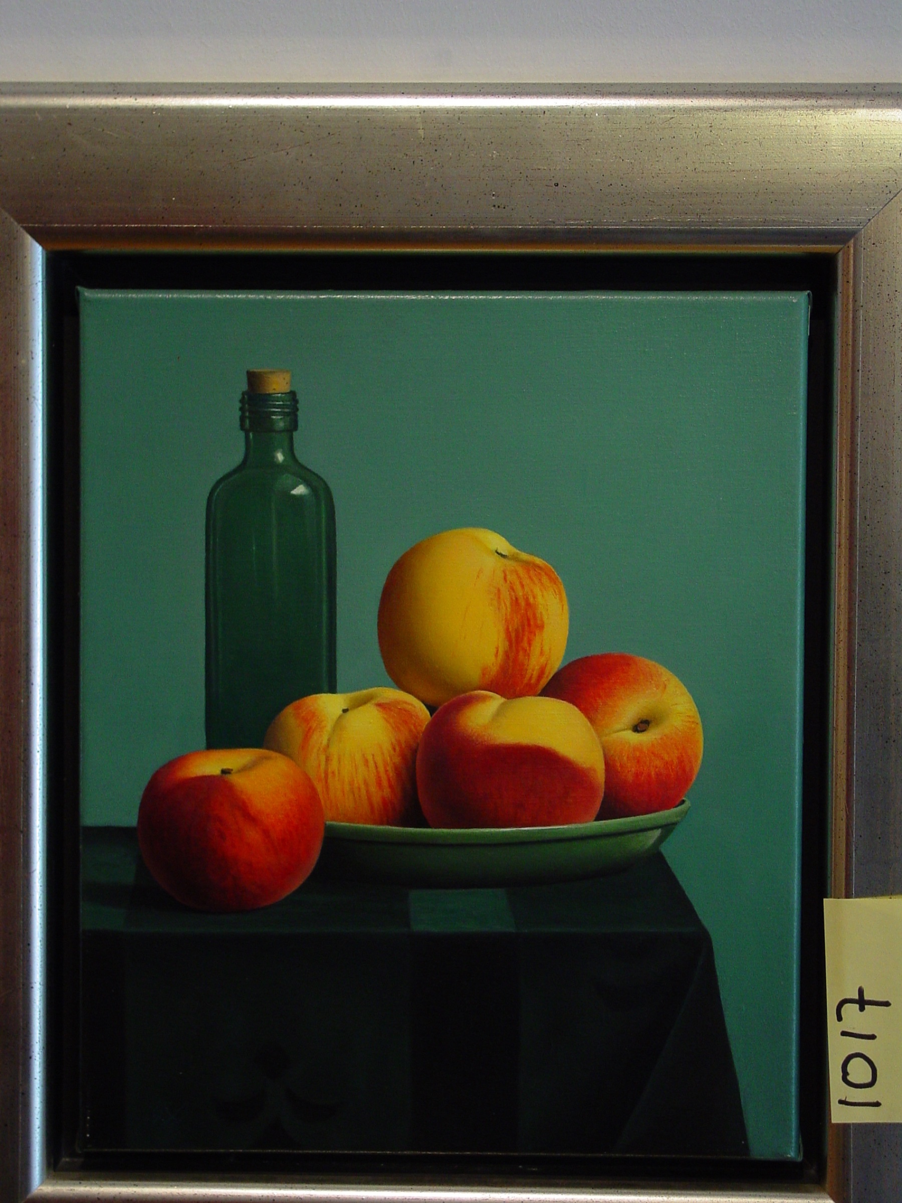 Klaas Wiedijk, Perziken met groene fles (Peaches with a Green Bottle) — Still life, Oil on panel